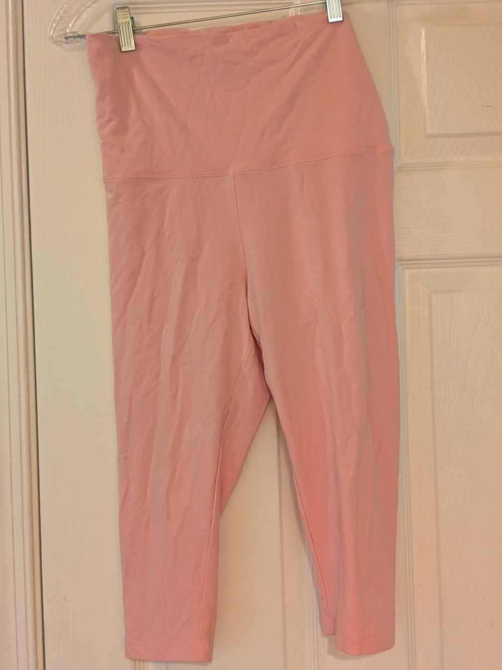 Victoria's Secret Women's High-Waist Pink Active Capri Leggings